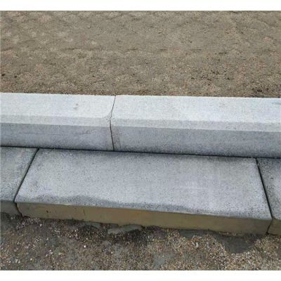 粤威水泥制品 匠心打造从化仿花岗岩路沿石，筑就城市坚韧骨骼